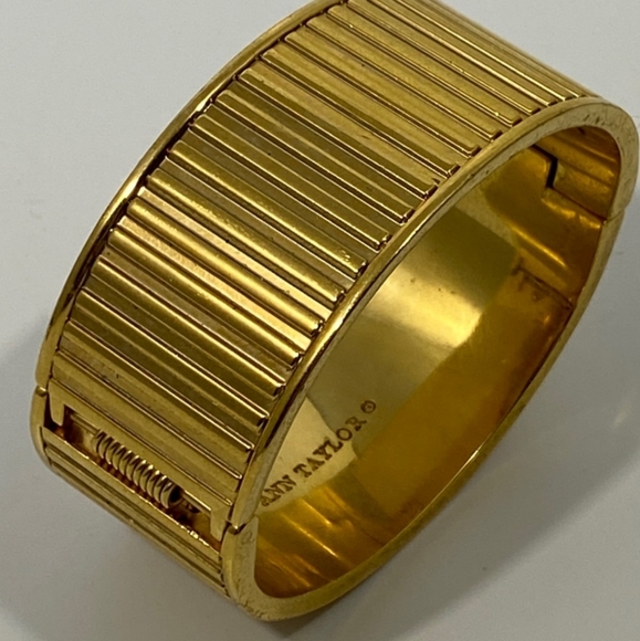 Vintage Ann Taylor statement linear gold tone bangle-FINAL- - Picture 7 of 7